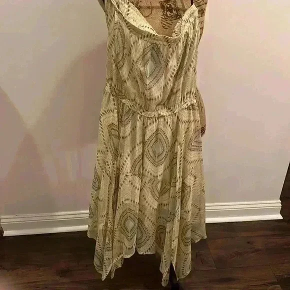 French Connection silk chiffon dress - Picture 3 of 3